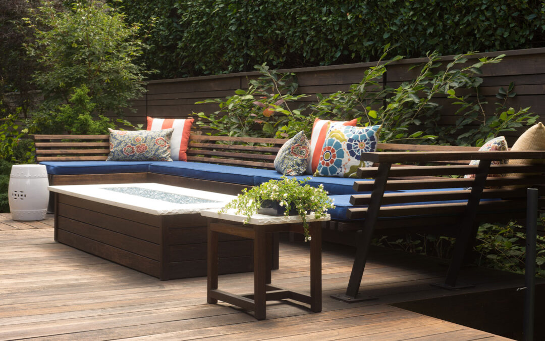 4 Tips for Weatherproofing Your Wooden Garden Furniture